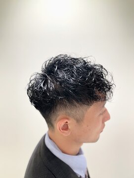 プレミアムバーバー 原宿店(PREMIUM BARBER produce by HIRO GINZA) ショート×パーマ×前下がり×トレンド/渋谷/原宿/表参道/理容室