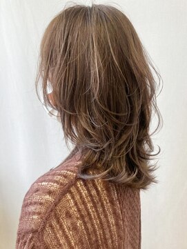 アルバム 渋谷パルコ(ALBUM) レイヤーミディ_グレージュカラーボブウルフ_ba334942