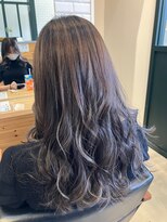 アリーマーケットリル(ALLEY MARKET lil)&nbsp;ロングハイライト/20代30代40代/グレージュ