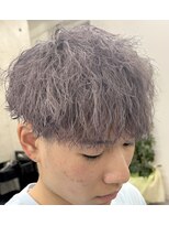 レボ 神宮寺店(Revo) ハイトーン×パーマ