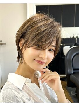 イオエ(ioe) イメチェン/外ハネボブ/ワイドバング/ブルーブラック/美髪