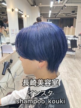 コワファースト長崎シャンプーボーイ 2nd(COIFF1RST 長崎 SHAMPOO BOY) 長崎 韓国センターパートウルフ ネイビーブルー