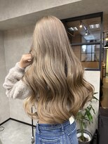 サニー 渋谷(SUNNY)&nbsp;バレイヤージュ、ハイライト、レイヤーロング、グレーベージュ