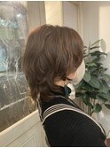 ハイライトカラー＋パーマのおしゃれショートウルフベージュ