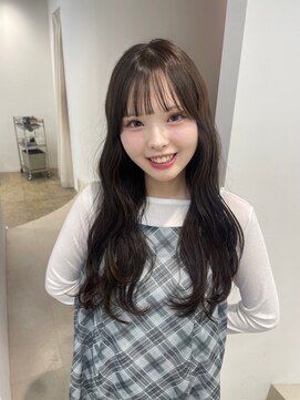 フィット ヒュー 千葉(fit hue) 黒髪/オリーブグレー/ココアベージュ/小顔/クラゲヘアー