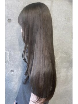 カリーナコークス 原宿 渋谷(Carina COKETH) ブリーチなしダブルカラーのオリーブグレージュ