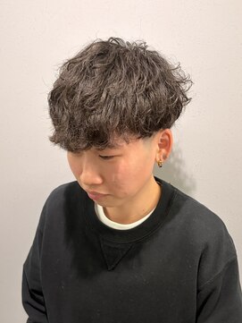 フライ 東通り店(Frei) 初心者にもオススメ！シャドウパーマ