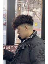 ザ クロー(THE CROW)&nbsp;海外風スペインカール×スキンフェード