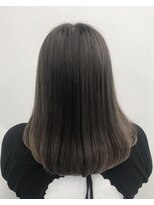 クールブ(Courbe)&nbsp;透明感ベージュ♪【2020 Courbe 春夏 ヘアカラー】