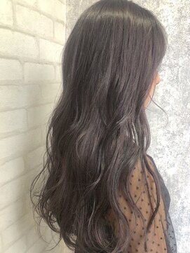 ジーナ 新宿(Zina) 【Zina 新宿】イメチェン毛先パーマ耳かけ×フォギーベージュ