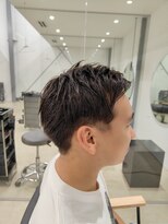 ビーヒアナウ N゜03 金沢駅西店(BE HERE NOW) メンズ縮毛矯正/ショート/アップバング