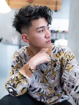 ケアリー 大泉学園(Carelly)&nbsp;ツイストパーマ七三オールバックマッシュウルフスリークショート