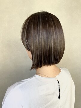 ティピ(tipi) ハイライト×オリーブグレージュ