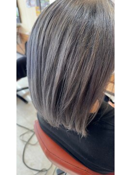 ヘアスタジオブービー グレージュ