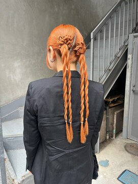 ビビト(bibito) bibito タイトヘアーネジネジアレンジヘアセット ロング