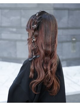 ヘアアレンジメント ボガスティーズ 溝の口店(Hair arrangement Vogusty's) 両サイド編みたらし