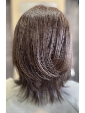 レッドカーペット(Red Carpet) 【Cut】ミディアムヘア