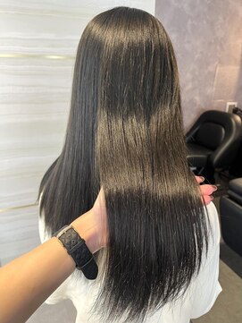 エルバイラビス 大宮(elu by lovis) 《高橋亜美》オリーブグレージュ/暗髪/大宮