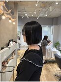 切りっぱなしボブと地毛風カラー