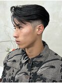 刈り上げセンターパートテーパーフェードカットニュアンスパーマ