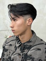 ニコ トウキョウ 渋谷(nico TOKYO)&nbsp;刈り上げセンターパートテーパーフェードカットニュアンスパーマ