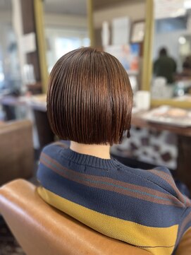 アート(art) 切りっぱなしボブ