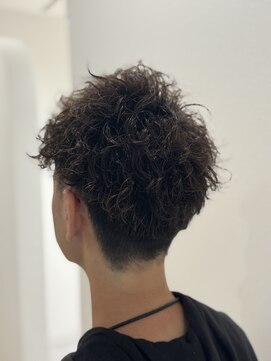 プルイ(PLUSE) メンズショート×パーマ