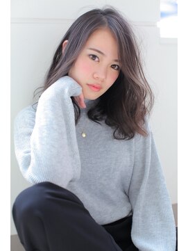 ヨロ(YoLo.) セミディナチュラルボブ