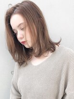 ルティア(Lutia) グレージュカラーで透明感UP