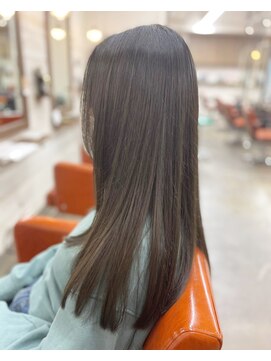 ベルクープス 天王寺店(Belle Coupes) 【ベルクープス天王寺】垣谷千佳　ストレートヘア