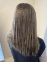 フレイムスヘアデザイン(FRAMES hair design)&nbsp;白髪が気になる方でも透明感のあるベージュカラー♪