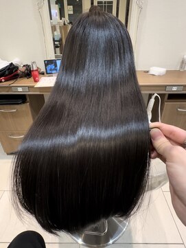 アッシュ 大泉学園店(Ash) 輝く美髪に髪質改善縮毛矯正【Ash大泉学園　横山】