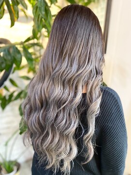 リアンバイアリュール(Lian by Allure) 【Lian by Allure】畠山 貴子 シルバーベージュ