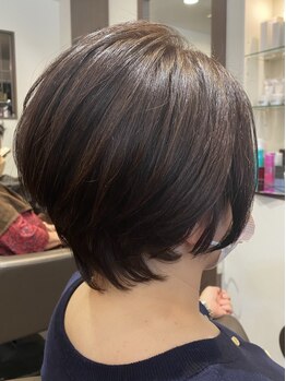 ヘアーサロン キキョウ(hair salon kikyo)の写真/サロン帰りのスタイルが長持ちする再現性の高いショートが人気。美しいフォルムで満足のいく仕上がりに。