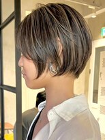 エリマ 武蔵小杉(elima) 武蔵小杉くびれショート切りっぱなしボブベージュカラー30代●