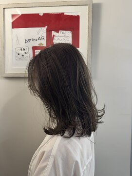 アフィナー 新宿(Afinar) オリーブベージュ