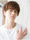 伸ばしかけブリーチデザイン短髪ショートZ草加