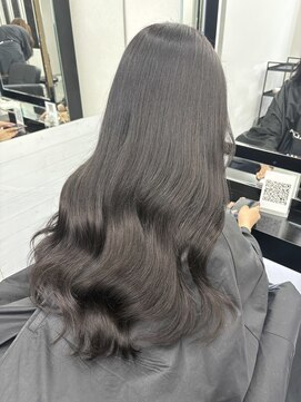 ベルグローアルファ(BELLE GROW ALPHA) レイヤーカット/ミルクティーグレージュ/ダブルカラー/エクステ