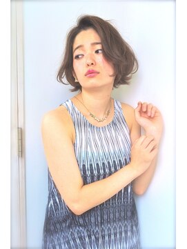 クラン(clan) clan<外国人風キュートミディ＞