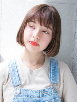 ルティア 池袋(Lutia) 艶感のあるブラウンカラー