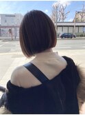 モテる前下がりボブ