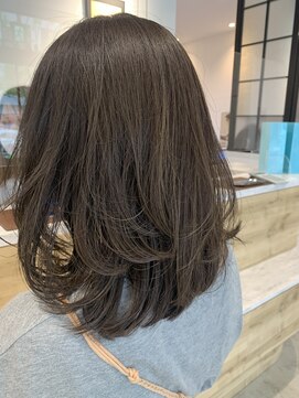 アテナ 六本松店(ATENA) ミディアムレイヤー