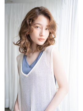 マグノリア(MAGNOLiA) 大きめウェーブの大人かわいい色気スパイラルパーマ・・担当KAYO