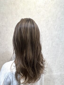 美容室 アクター ハイライトカラー