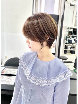 トニーアンドガイ 青山店(TONI & GUY) 大人丸みショート　ベージュピンク似合わせカットイメチェン