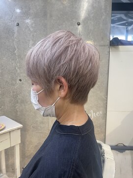 カシュカシュ(cache cache) 白髪ぼかし白髪活かしカラー ベリーショート二子玉川用賀