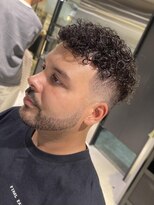 フランクスバーバーザスタンド(Frank’s barber the stand)&nbsp;スキンフェードハードカールE