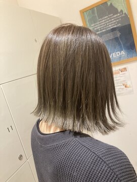 テラス アヴェダ ららぽーとエキスポシティー店(Terrace AVEDA) 春ベージュ