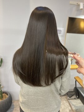 ヌープヘアーアイス(NUUP.hair ici) ◎透明感オリーブ×韓国レイヤーで20代30代小顔ロング