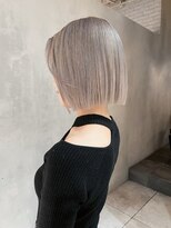 ステン(sten) シルバーベージュ×切りっぱなしボブ